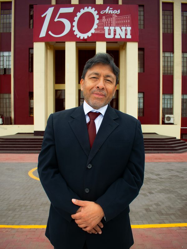 Retrato de Raymundo Arnao Rondán, candidato a rector.