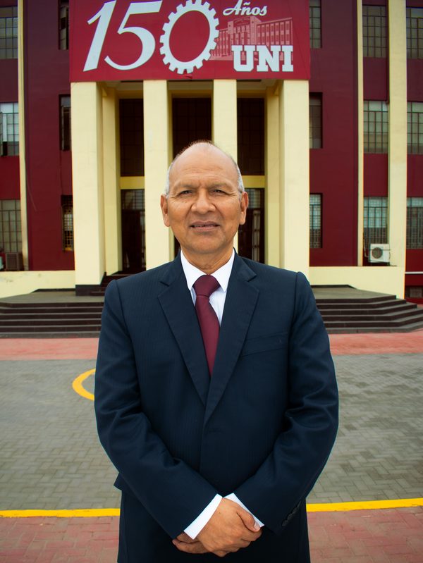Retrato de Abel Vergara Sotomayor, candidato a vicerrector de investigación.